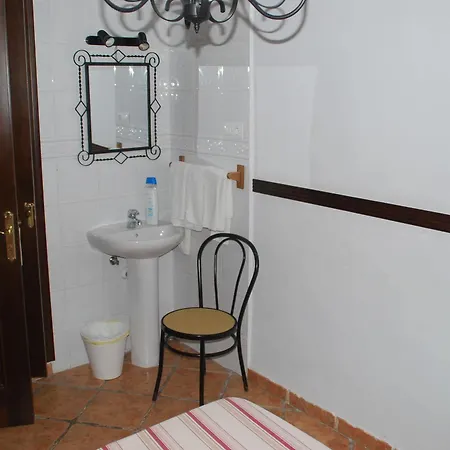 Guest house Pension La Cantarera 2*