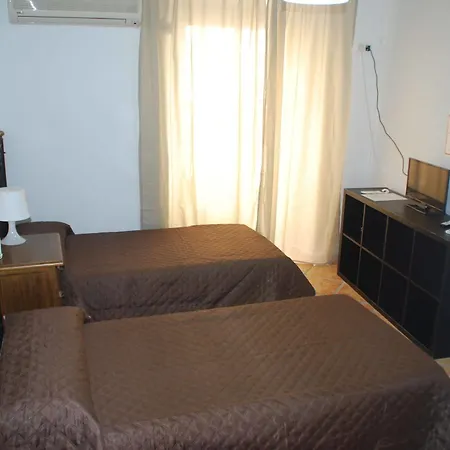 Pension La Cantarera Guest house