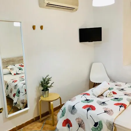 Pension La Cantarera Guest house Cadiz
